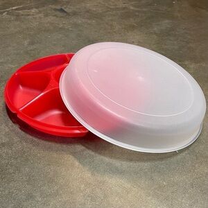 Tupperware 6 Section Serving Tray Veggie Snack Dip Platter w Lid Red